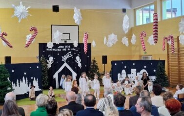 Dzień Babci i Dziadka w Zespole Szkolno-Przedszkolnym w Opatowcu 35