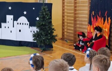 Dzień Babci i Dziadka w Zespole Szkolno-Przedszkolnym w Opatowcu 40