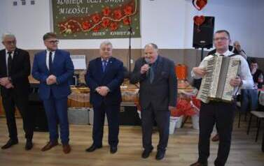 XVII Gminny Dzień Kobiet w Krzczonowie 101