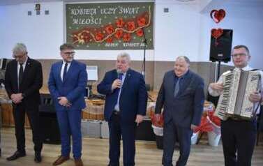 XVII Gminny Dzień Kobiet w Krzczonowie 102