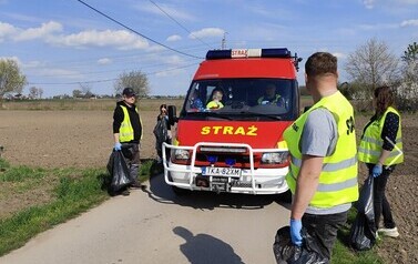 &bdquo;Sprzątanie świata&rdquo; w Gminie Opatowiec 126