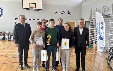 Sukces uczni&oacute;w w Powiatowym Finale Turnieju &bdquo;Bezpieczeństwo w Ruchu Drogowym&rdquo; w Kazimierzy Wielkiej 6