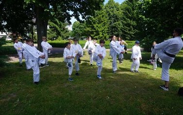 Karate w plenerze 17