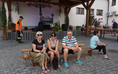 Wianki nad Wisłą w Opatowcu &ndash; tradycja, integracja i edukacja międzypokoleniowa 141