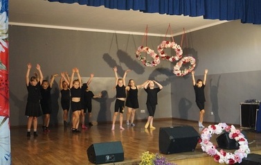 Podsumowanie sezonu artystycznego Skakanka.Dance w Instytucji Kultury w Opatowcu 13