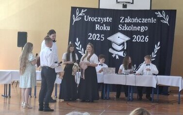 Uroczyste zakończenie roku szkolnego 2025/2026 w Zespole Szkolno&ndash;Przedszkolnym w Opatowcu 49