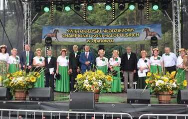 XXVI Świętokrzyski Młodzieżowy Championat Koni Małopolskich w Opatowcu - święto hodowc&oacute;w, tradycji i dobrej zabawy - aparat 2 50