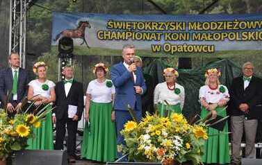 XXVI Świętokrzyski Młodzieżowy Championat Koni Małopolskich w Opatowcu - święto hodowc&oacute;w, tradycji i dobrej zabawy - aparat 2 51