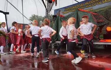 XXVI Świętokrzyski Młodzieżowy Championat Koni Małopolskich w Opatowcu - święto hodowc&oacute;w, tradycji i dobrej zabawy - aparat 2 89