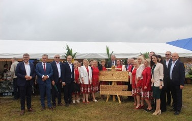 XXVI Świętokrzyski Młodzieżowy Championat Koni Małopolskich w Opatowcu - święto hodowc&oacute;w, tradycji i dobrej zabawy - aparat 3 38