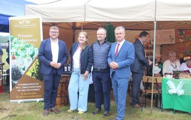 XXVI Świętokrzyski Młodzieżowy Championat Koni Małopolskich w Opatowcu - święto hodowc&oacute;w, tradycji i dobrej zabawy - aparat 3 40