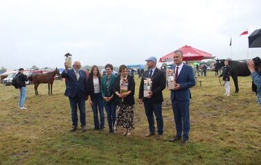 XXVI Świętokrzyski Młodzieżowy Championat Koni Małopolskich w Opatowcu - święto hodowc&oacute;w, tradycji i dobrej zabawy - aparat 3 51