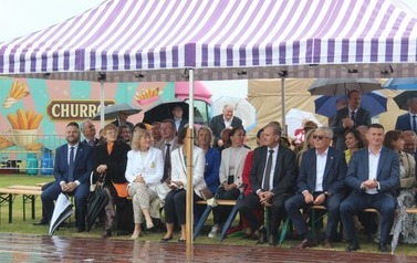 XXVI Świętokrzyski Młodzieżowy Championat Koni Małopolskich w Opatowcu - święto hodowc&oacute;w, tradycji i dobrej zabawy - aparat 3 94
