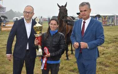 XXVI Świętokrzyski Młodzieżowy Championat Koni Małopolskich w Opatowcu - święto hodowc&oacute;w, tradycji i dobrej zabawy - aparat 4 41