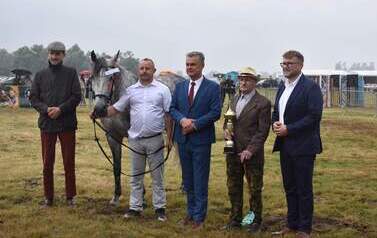 XXVI Świętokrzyski Młodzieżowy Championat Koni Małopolskich w Opatowcu - święto hodowc&oacute;w, tradycji i dobrej zabawy - aparat 4 73