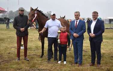 XXVI Świętokrzyski Młodzieżowy Championat Koni Małopolskich w Opatowcu - święto hodowc&oacute;w, tradycji i dobrej zabawy - aparat 4 76