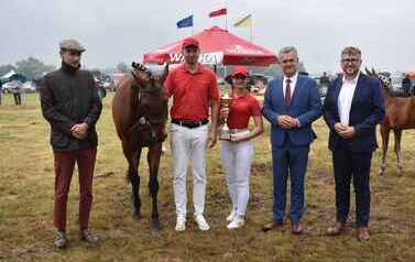 XXVI Świętokrzyski Młodzieżowy Championat Koni Małopolskich w Opatowcu - święto hodowc&oacute;w, tradycji i dobrej zabawy - aparat 4 77