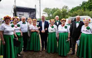 XXVI Świętokrzyski Młodzieżowy Championat Koni Małopolskich w Opatowcu - święto hodowc&oacute;w, tradycji i dobrej zabawy - aparat 1 49