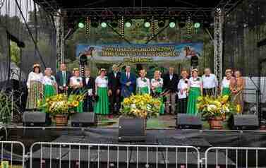 XXVI Świętokrzyski Młodzieżowy Championat Koni Małopolskich w Opatowcu - święto hodowc&oacute;w, tradycji i dobrej zabawy - aparat 1 50