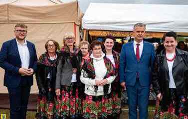 XXVI Świętokrzyski Młodzieżowy Championat Koni Małopolskich w Opatowcu - święto hodowc&oacute;w, tradycji i dobrej zabawy - aparat 1 76