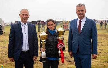 XXVI Świętokrzyski Młodzieżowy Championat Koni Małopolskich w Opatowcu - święto hodowc&oacute;w, tradycji i dobrej zabawy - aparat 1 147