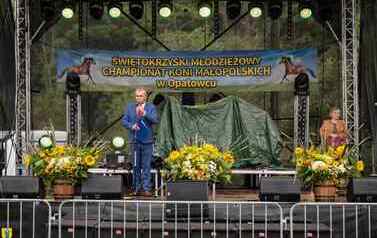 XXVI Świętokrzyski Młodzieżowy Championat Koni Małopolskich w Opatowcu - święto hodowc&oacute;w, tradycji i dobrej zabawy - aparat 1 200
