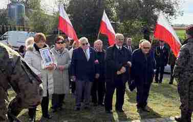 Uroczystości upamiętniające 82. rocznicę zestrzelenia alianckiego samolotu Liberator EW250 L 30