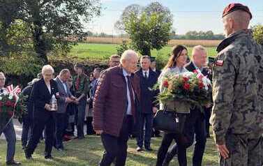 Uroczystości upamiętniające 82. rocznicę zestrzelenia alianckiego samolotu Liberator EW250 L 37