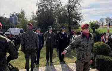 Uroczystości upamiętniające 82. rocznicę zestrzelenia alianckiego samolotu Liberator EW250 L 49