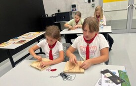 Harcerze na Małopolskiej Nocy Naukowc&oacute;w 04