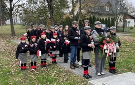 Obchody 106. Rocznicy Odzyskania Niepodległości przez Polskę w Zespole Szkolno-Przedszkolnym w Opatowcu 22
