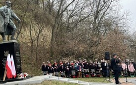 Obchody 106. Rocznicy Odzyskania Niepodległości przez Polskę w Zespole Szkolno-Przedszkolnym w Opatowcu 21