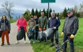 Sprzątanie świata w Gminie Opatowiec 2025 142