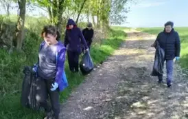 Sprzątanie świata w Gminie Opatowiec 2025 212