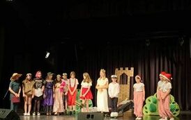 Powiatowy Przegląd Małych Form Teatralnych zorganizowany przez Komendę Wojew&oacute;dzką Policji w Kielcach 08