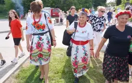 Wianki nad Wisłą w Opatowcu &ndash; barwna tradycja i święto jedności z naturą 57
