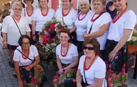 Wianki nad Wisłą w Opatowcu &ndash; barwna tradycja i święto jedności z naturą 88