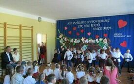 Piknik Rodzinny w Zespole Szkolno &ndash; Przedszkolnym w Krzczonowie 07