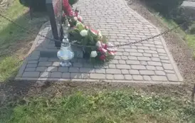 Remont chodnika przy Grobie Nieznanego Żołnierza w Charbinowicach 2