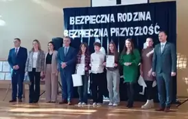 Uroczyste spotkanie podsumowujące konkurs profilaktyczny pn. &bdquo;Rodzina wolna od przemocy &ndash; przyszłość bez uzależnień&rdquo;  oraz wręczenie medali &bdquo;Za Długoletnią Służbę&rdquo;.  3