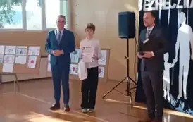 Uroczyste spotkanie podsumowujące konkurs profilaktyczny pn. &bdquo;Rodzina wolna od przemocy &ndash; przyszłość bez uzależnień&rdquo;  oraz wręczenie medali &bdquo;Za Długoletnią Służbę&rdquo;.  5