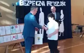 Uroczyste spotkanie podsumowujące konkurs profilaktyczny pn. &bdquo;Rodzina wolna od przemocy &ndash; przyszłość bez uzależnień&rdquo;  oraz wręczenie medali &bdquo;Za Długoletnią Służbę&rdquo;.  22