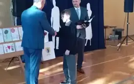 Uroczyste spotkanie podsumowujące konkurs profilaktyczny pn. &bdquo;Rodzina wolna od przemocy &ndash; przyszłość bez uzależnień&rdquo;  oraz wręczenie medali &bdquo;Za Długoletnią Służbę&rdquo;.  24