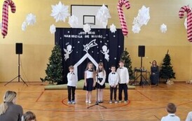 Dzień Babci i Dziadka w Zespole Szkolno-Przedszkolnym w Opatowcu 15