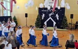 Dzień Babci i Dziadka w Zespole Szkolno-Przedszkolnym w Opatowcu 24