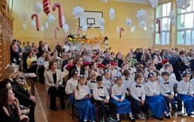 Dzień Babci i Dziadka w Zespole Szkolno-Przedszkolnym w Opatowcu 44