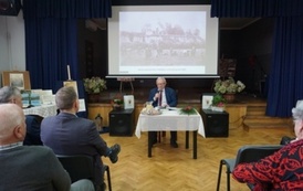 Spotkanie z historią w Domu Kultury w Opatowcu 37