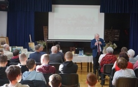 Spotkanie z historią w Domu Kultury w Opatowcu 39