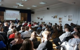 Spotkanie z historią w Domu Kultury w Opatowcu 43