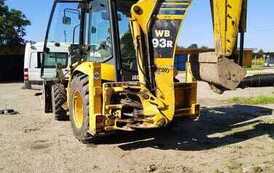 Burmistrz Miasta i Gminy Opatowiec ogłasza przetarg ustny nieograniczony na sprzedaż Koparko-ładowarki marki KOMATSU WB93R w wersji kabinowej, rok produkcji 2006 r. 2